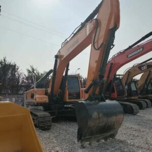 HYUNDAI-305LC-9T-Excavator-2 Used HYUNDAI 305-9T Excavator 30ton for sale Reinforced Heavy-Duty Structure