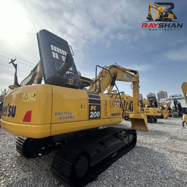 KOMATSU-PC200-Excavator-8 Used KOMATSU PC240 Excavator 24ton for sale Heavy-Duty Undercarriage