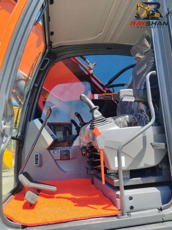 used doosan 225 (2)_1 Used DOOSAN 225 Excavator 22ton for sale Durable Structural Design