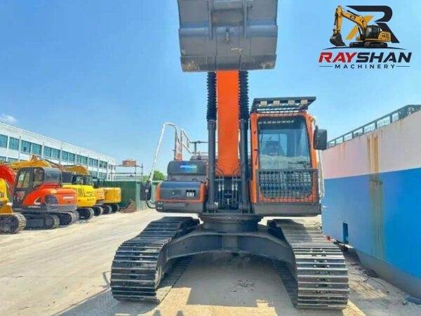 Used DOOSAN 225 Excavator 22ton for sale Durable Structural Design