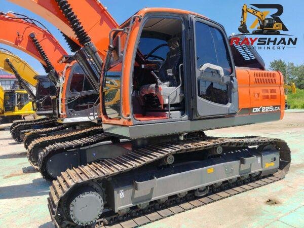 used doosan 225 (3)_1 Used DOOSAN 225 Excavator 22ton for sale Durable Structural Design