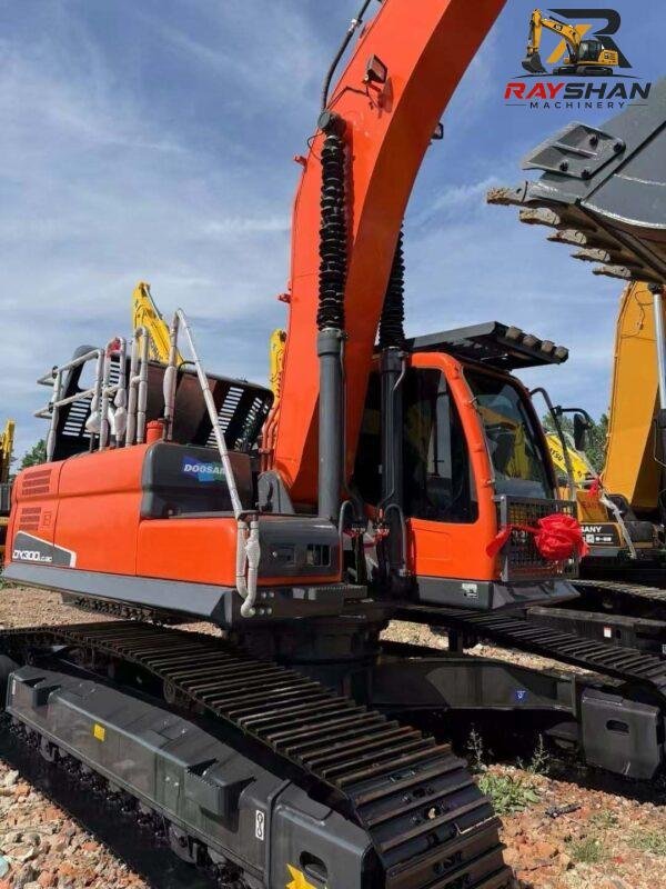 used doosan 300 (4)_1 Used DOOSAN 300 Excavator 30ton for sale Powerful Heavy-Load Output
