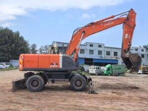 used hitachi 200 (1) Used HITACHI 210W Excavator 21ton for sale Precise Hydraulic Control
