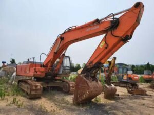 Used HITACHI EX300 Excavator 30ton for sale Precise Hydraulic Control