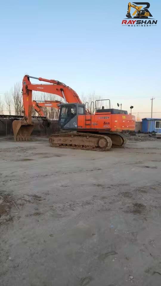 Used HITACHI EX400 Excavator 40ton for sale Low Maintenance & High Ruggedness