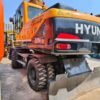 Used HYUNDAI 210-9 Excavator 21ton for sale Robust Long-Lasting Construction