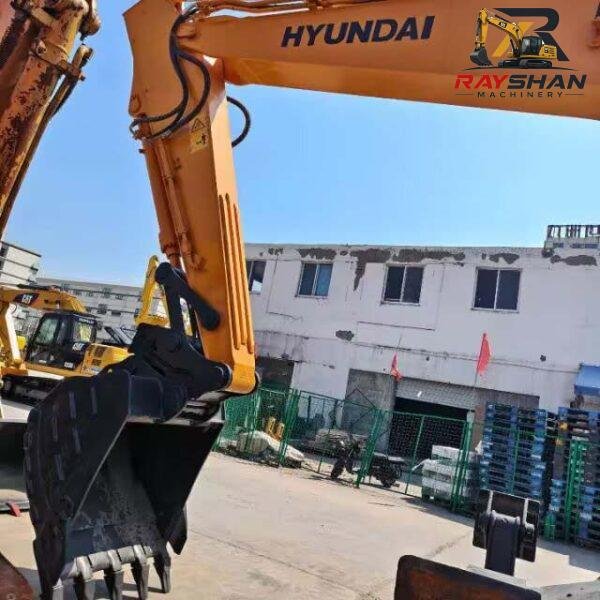 used hyundai 210 (16) Used HYUNDAI 210-9 Excavator 21ton for sale Robust Long-Lasting Construction