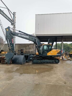 Used HYUNDAI 210LC-95H Excavator 21ton for sale Reinforced Long Track Undercarriage
