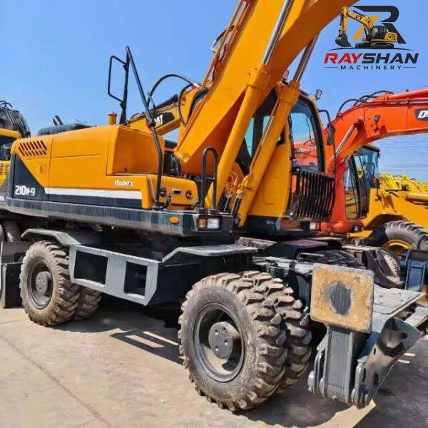 used hyundai 210 (3) Used HYUNDAI 210-9 Excavator 21ton for sale Robust Long-Lasting Construction