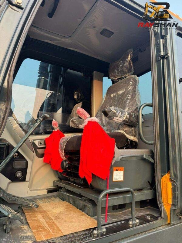Used HYUNDAI 210LC-95H Excavator 21ton for sale Reinforced Long Track Undercarriage