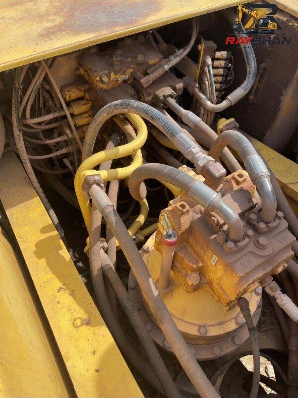 Used KOMATSU PC300 Excavator 30ton for sale Precise Hydraulic Flow