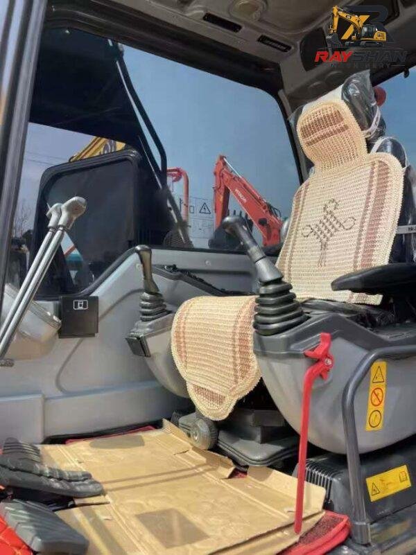 used volvo 135 (2) Used VOLVO 135 Excavator 13ton for sale High Fuel Efficiency