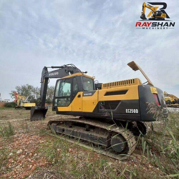 Used VOLVO EC250 Excavator 25ton for sale Powerful Digging Performance