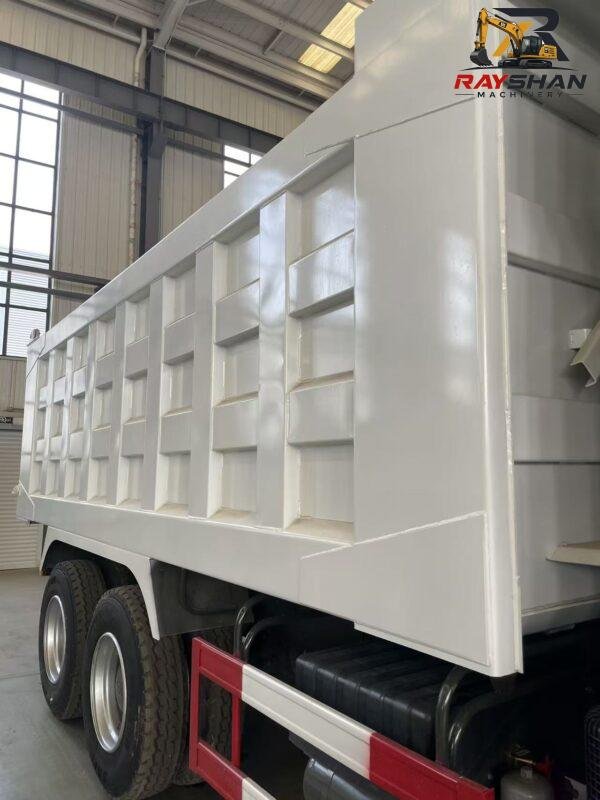 6X4 (3) Used SINOTRUK6X4 10.8ton for sale outstanding load capacity on rough mine roads