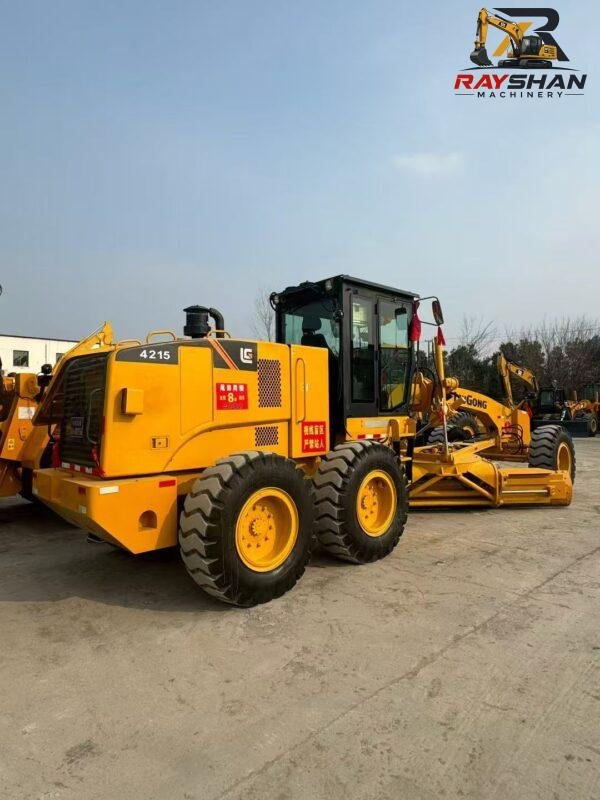 Used XCMG GR2153 16.5ton for sale outstanding structural durability