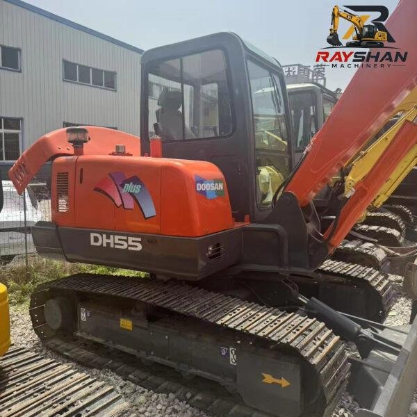 Used DOOSAN DH55 Excavator 5.5ton for sale Class-Leading Fuel Efficiency