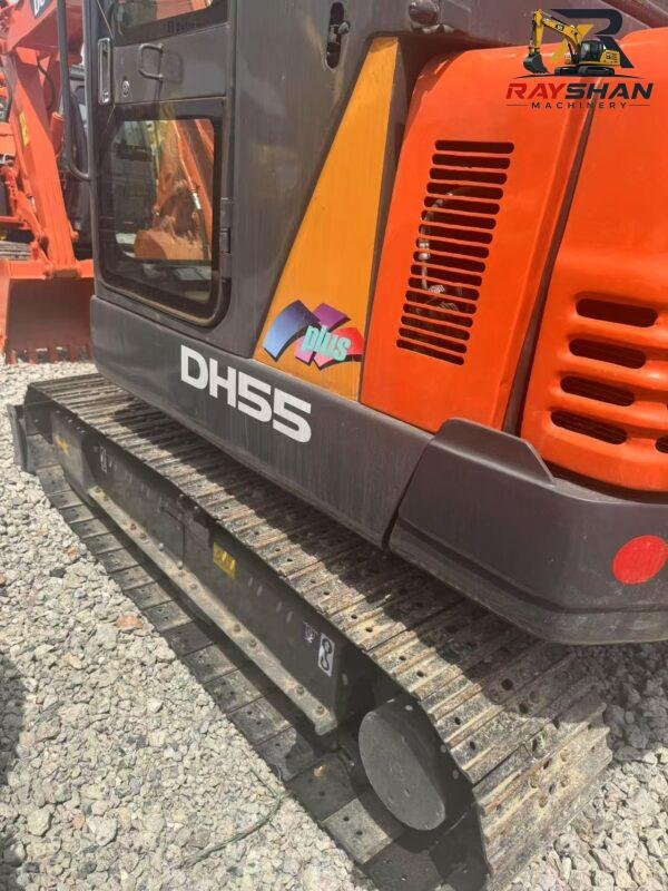 Used DOOSAN DH55 Excavator 5.5ton for sale Class-Leading Fuel Efficiency
