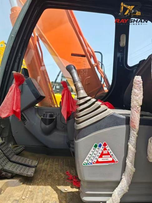 Used HITACHI ZX160 Excavator 16ton for sale Rugged Reliability
