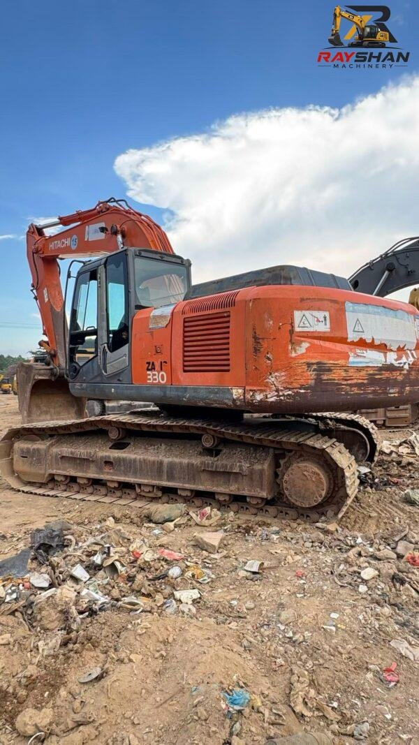 Used HITACHI ZX270-3 Excavator 27ton for sale Durable Structure