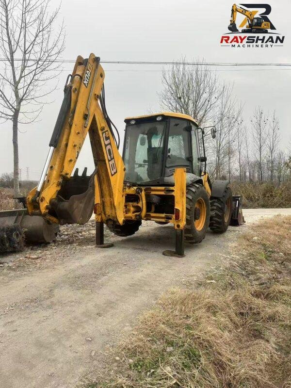 Used JCB 4CX  8.3ton for sale smooth delicate control