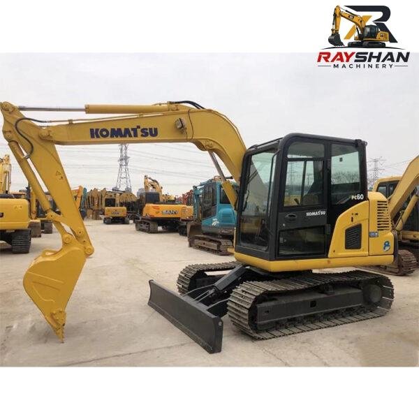 USED KOMATSU PC60 (1) Used KOMATSU PC60 Excavator 30ton for sale Precise Hydraulic Flow
