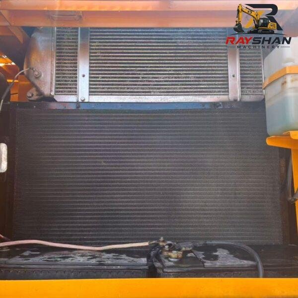 USED HYUNDAI 220LC (5) Used HYUNDAI 220LC Excavator 22ton for sale Excellent Impact Resistance