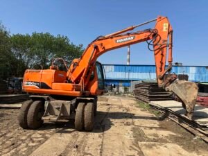 Used DOOSAN 150 Excavator 15ton for sale Balanced Dimension